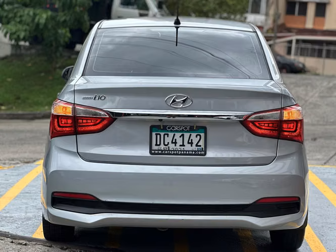 HYUNDIA GRAND I10
