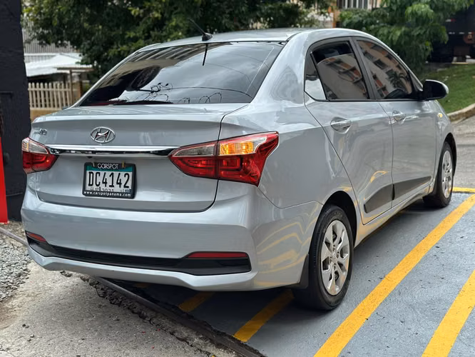 HYUNDIA GRAND I10