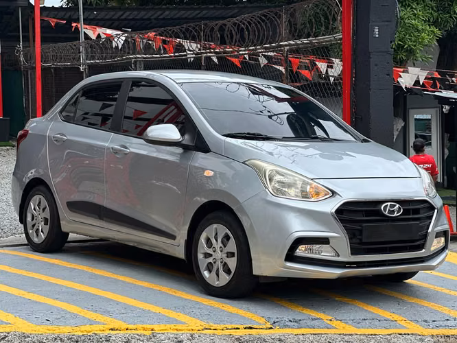 HYUNDIA GRAND I10