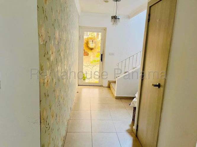 Venta Casa Brisas Del Golf - YD