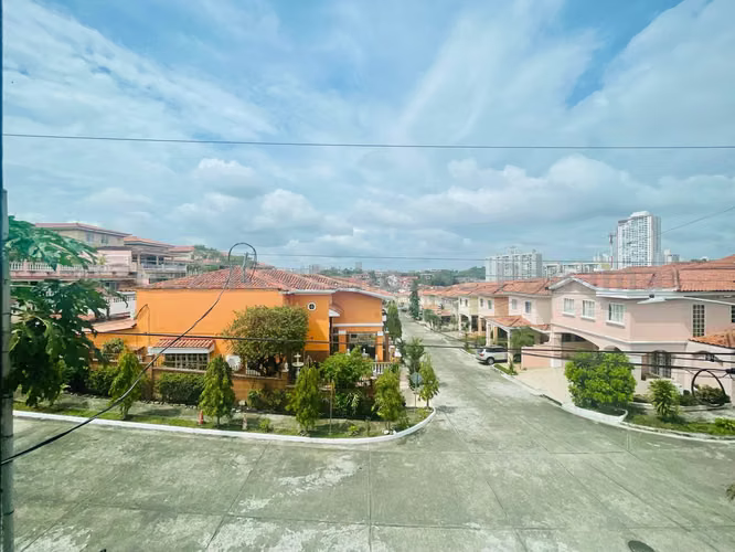 Venta Casa El Bosque - YD