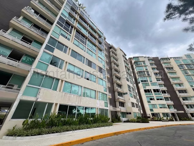 Venta de Apartamento Ph Pine Hills en Albrook  26LBR2769