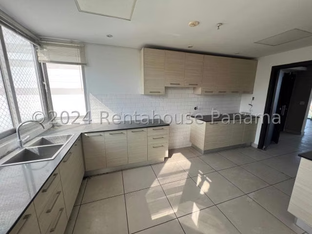 Venta de Apartamento PH4 horizonte en Altos de Panama 26LBR2775