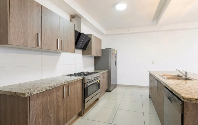 * Apartamento en Hato Pintado I Linea blanca  I 2 Rec I con balcon y vista a la ciudad
