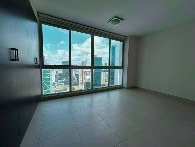 Punta Pacífica | P.H. Oceanaire | 1Rec ($240,000)