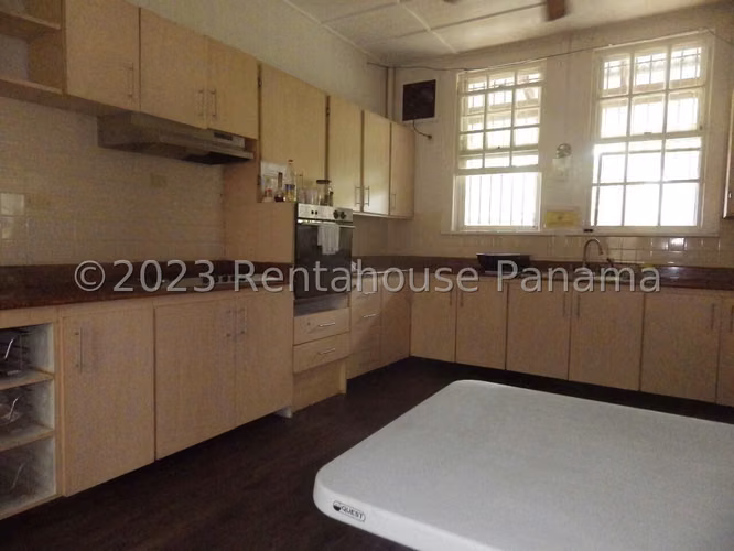 VENTA DE CASA EN ALBROOK DCD26-3818