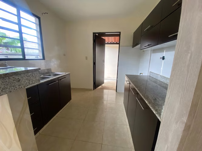 Casa en Alquiler | Cluster Los Pinos | Las Arboledas | ¡Lista para Mudarse!