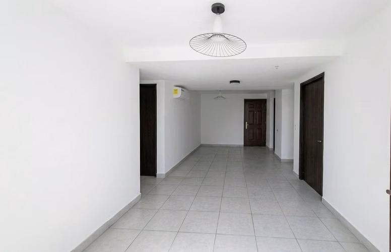 . Apartamento en Via España I con excelente iluminacion y ubicacion - Imagen 7