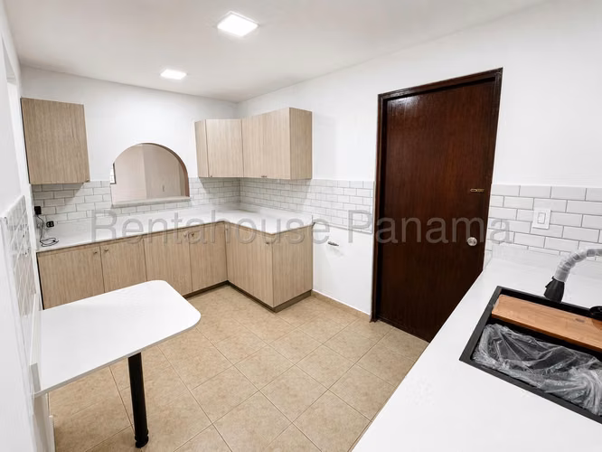 Se Vende Casa en Villa Zaita MDV27-712