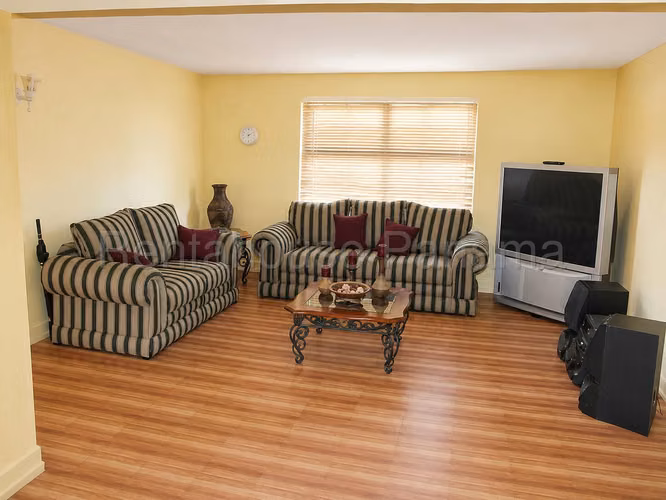 Se Vende Apartamento en Clayton MDV26-8002
