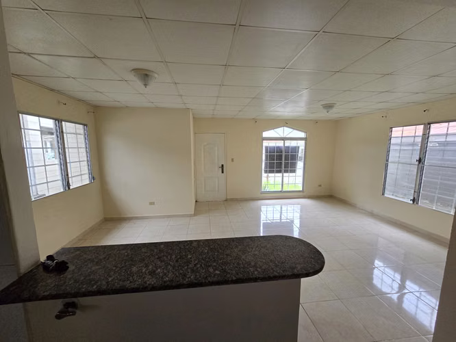 ALQUILO 675 / VENDO $143,000 / BOULEVARD EL LAGO / LAS CUMBRES / 6 3 7 8 - 5'4'7'0 - Imagen 7