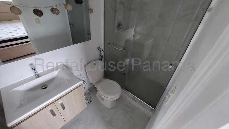 Vendo Apartamento en Obarrio KA27-336