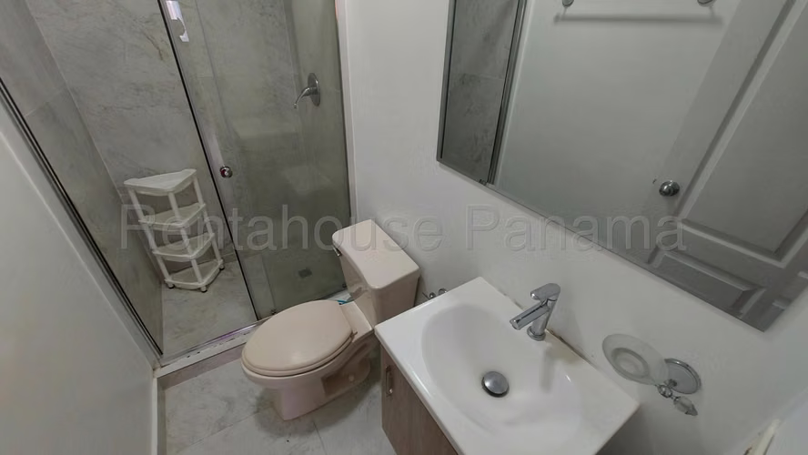 Vendo Apartamento en Obarrio KA27-336