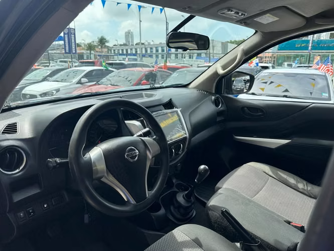 Nissan Frontier 2020 - Imagen 8