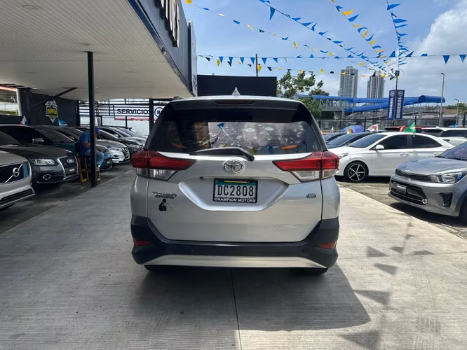 Toyota Rush 2019