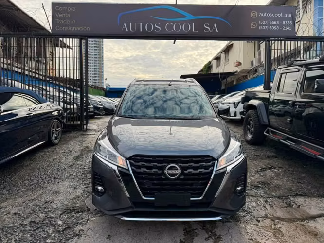NISSAN KICKS 2023 AUTOMATICO SOLO 12MIL KLM COMO NUEVA GARANTIA VIGENTE HASTA 2028 IMPECABLE APLICAPARA FINANCIAMIENTO