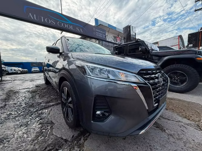 NISSAN KICKS 2023 AUTOMATICO SOLO 12MIL KLM COMO NUEVA GARANTIA VIGENTE HASTA 2028 IMPECABLE APLICAPARA FINANCIAMIENTO