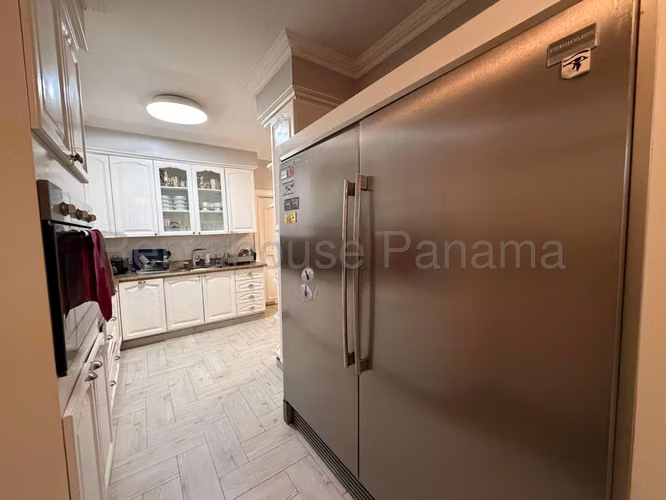 Venta Casa Duplex Costa del Este - YD