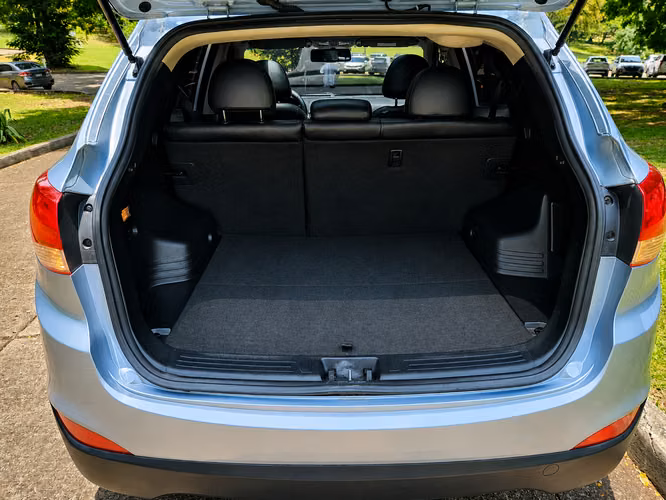 Hyundai Tucson IX Automática Full Extras poco uso - Imagen 12