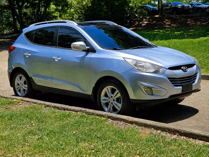Hyundai Tucson IX Automática Full Extras poco uso - Imagen 7