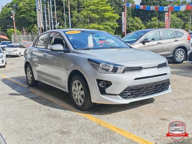 Kia Rio 2024 Automática EF3365