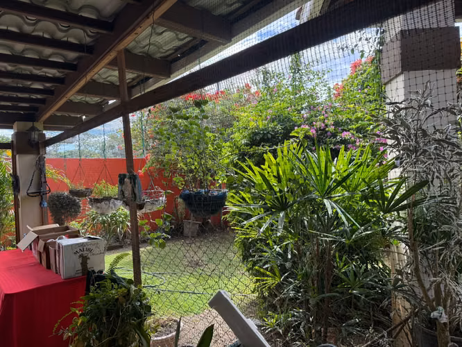 Se vende hermosa casa grande área exclusiva David 260 mil