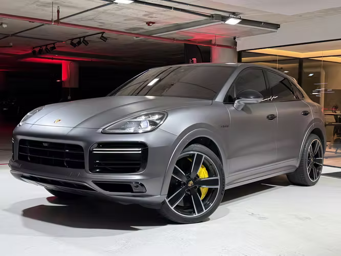 PORSCHE CAYENNE TURBO S E-HYBRID 2020