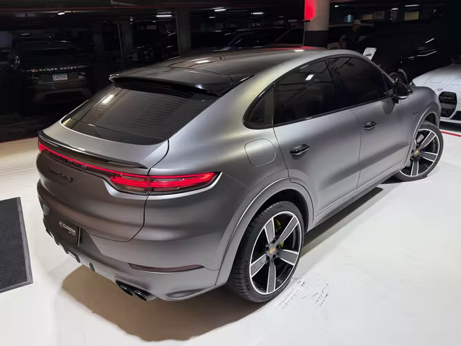 PORSCHE CAYENNE TURBO S E-HYBRID 2020