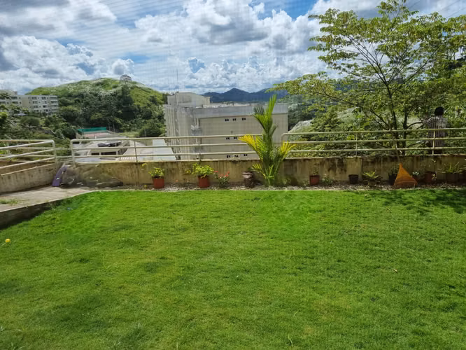 OPORTUNIDAD VENDO APTO  en Planta baja con jardín 3 hab PH ALTAMIRA GARDENS