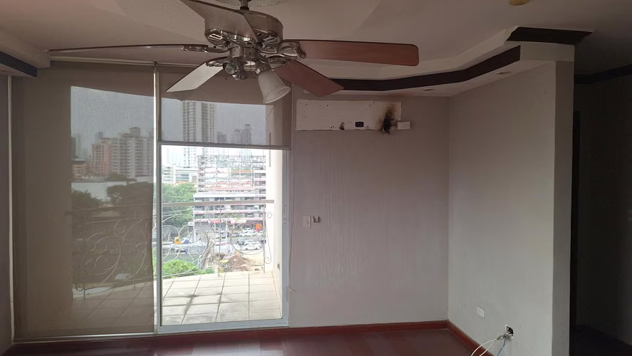SE VENDE APARTAMENTO EN P.H. BRISAS DEL CARMEN, BELLA VISTA