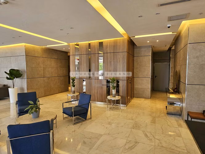 Vendo Apartamento en PH Sky Point de 3 habitaciones 2 parkings. Haga una oferta