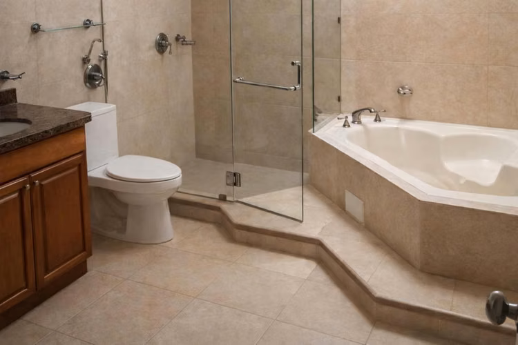 RESIDENCIA TRIPLEX EN VENTA EN CLAYTON