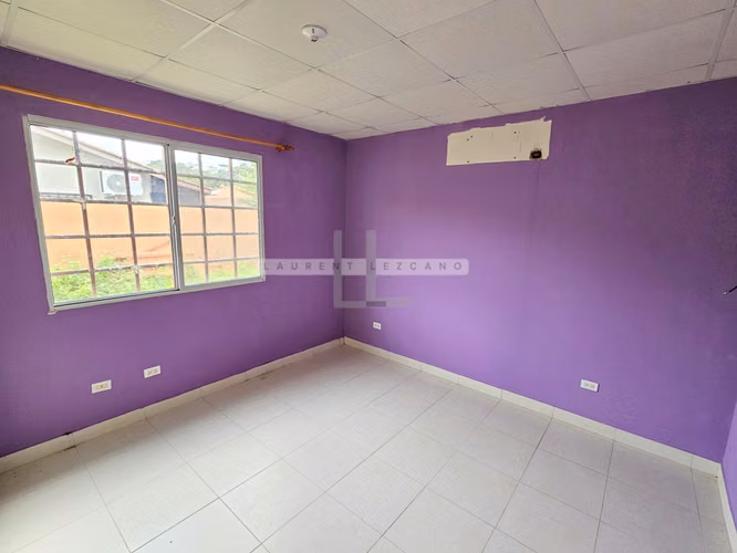 Venta Casa Unifamiliar en Paseo Montelimar en Calle Privada. Haga una oferta