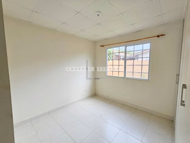 Venta Casa Unifamiliar en Paseo Montelimar en Calle Privada. Haga una oferta