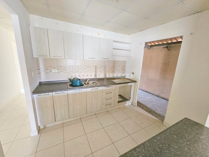 Venta Casa Unifamiliar en Paseo Montelimar en Calle Privada. Haga una oferta
