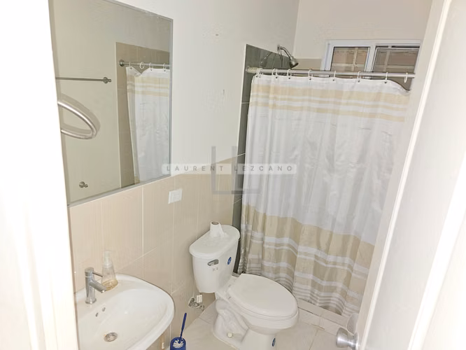 Venta Casa Unifamiliar en Paseo Montelimar en Calle Privada. Haga una oferta