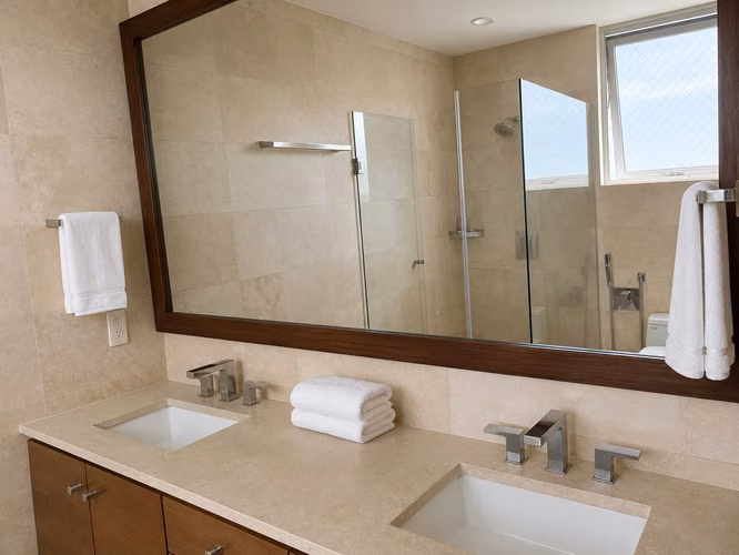 Apartamento en Santa Maria Completamente Remodelado con Amplio Balcón y Vistas al Campo de Golf