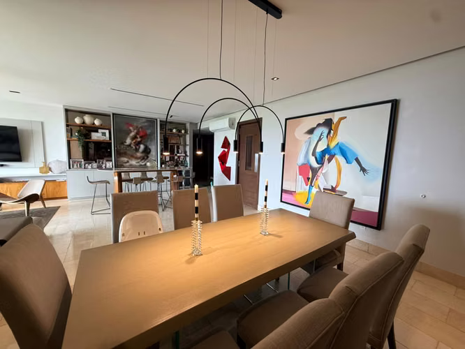 Apartamento en Santa Maria Completamente Remodelado con Amplio Balcón y Vistas al Campo de Golf