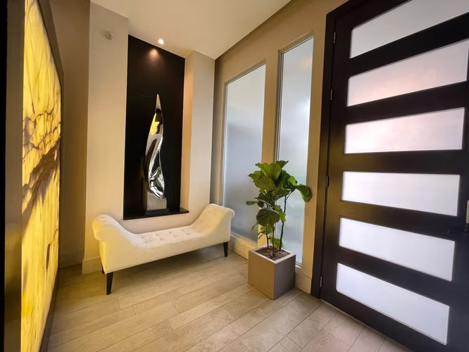 Moderna Casa en Coco del Mar | Piscina, Sauna, Cine Privado, Cava de Vinos y 780 m² de Elegancia
