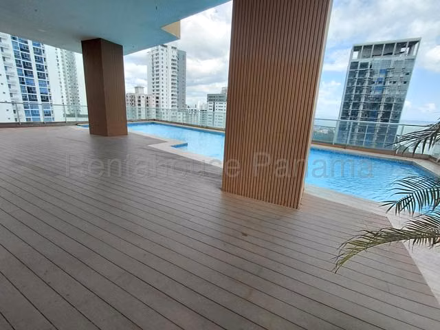 VENTA DE CONVENIENTE Y HERMOSO APARTAMENTO COCO DEL MAR 26CDY5145