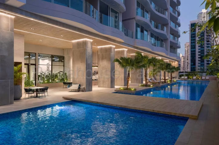 Apartamento en venta en The Towers 26LRL9011