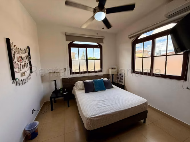 Casa en Venta en Costa Sur. 27-269.