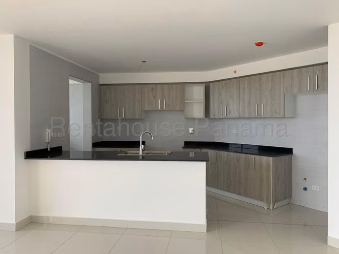 Alquiler de Apartamento con Línea blanca en El Cangrejo Ph Carreras Tower EC