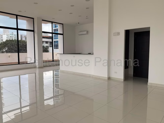 Alquiler de Apartamento con Línea blanca en El Cangrejo Ph Carreras Tower EC