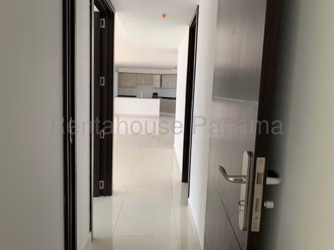 Alquiler de Apartamento con Línea blanca en El Cangrejo Ph Carreras Tower EC