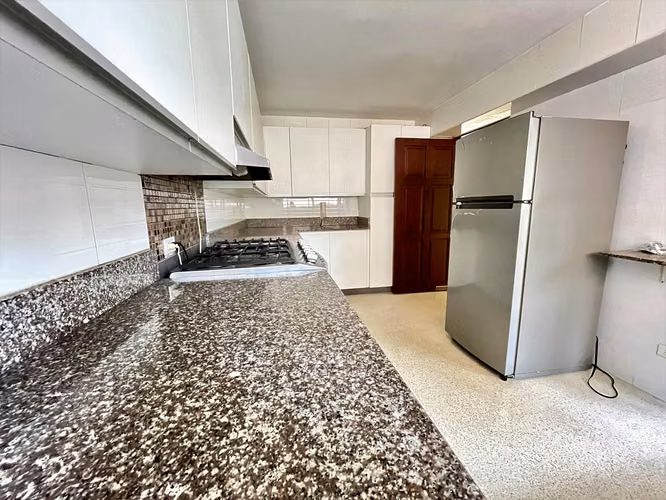 Venta de Apartamento con Línea blanca en Marbella Ph Princess EC