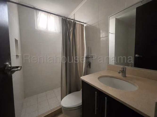Alquiler de Apartamento en Pueblo Nuevo Ph Compopolitan Towers KF