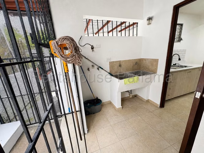 Venta de Casa en Villa Zaita Los Cipreses Solo Cliente Directo MC