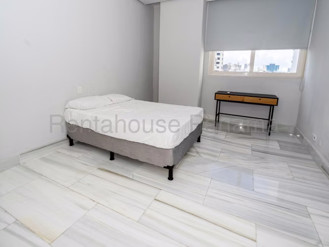 Alquiler de Apartamento en Paitilla Ph The Towers 329 Mts PD