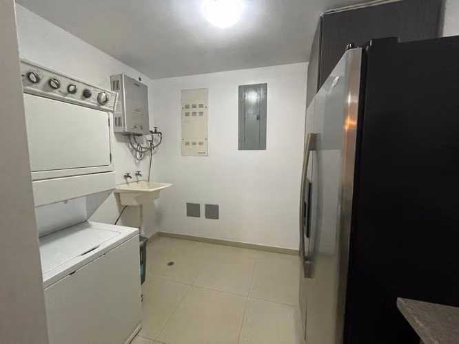 Venta de apartamento  en PH ICON TOWER - Coco del Mar- L.G.